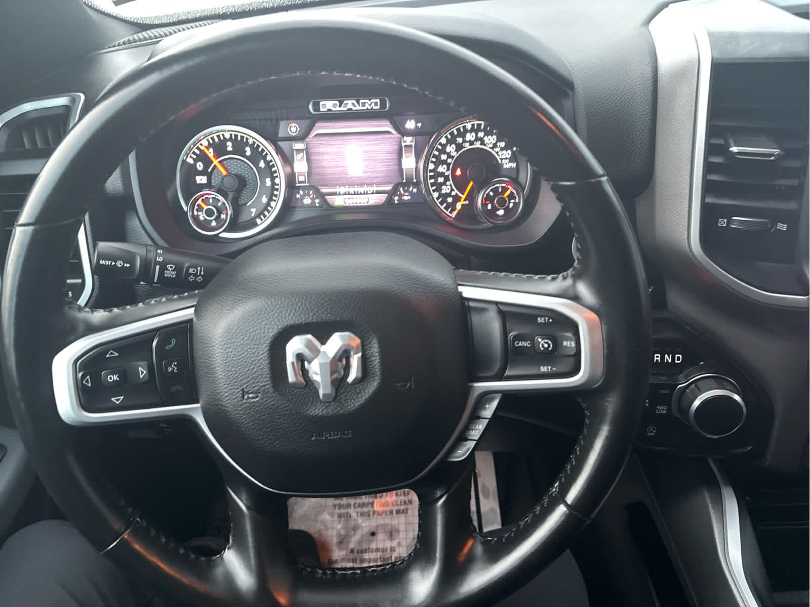 2021 RAM 1500 Big Horn Crew Cab 4x4 5'7" Box