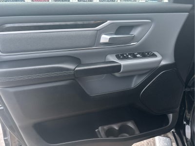 2021 RAM 1500 Big Horn Crew Cab 4x4 5'7" Box