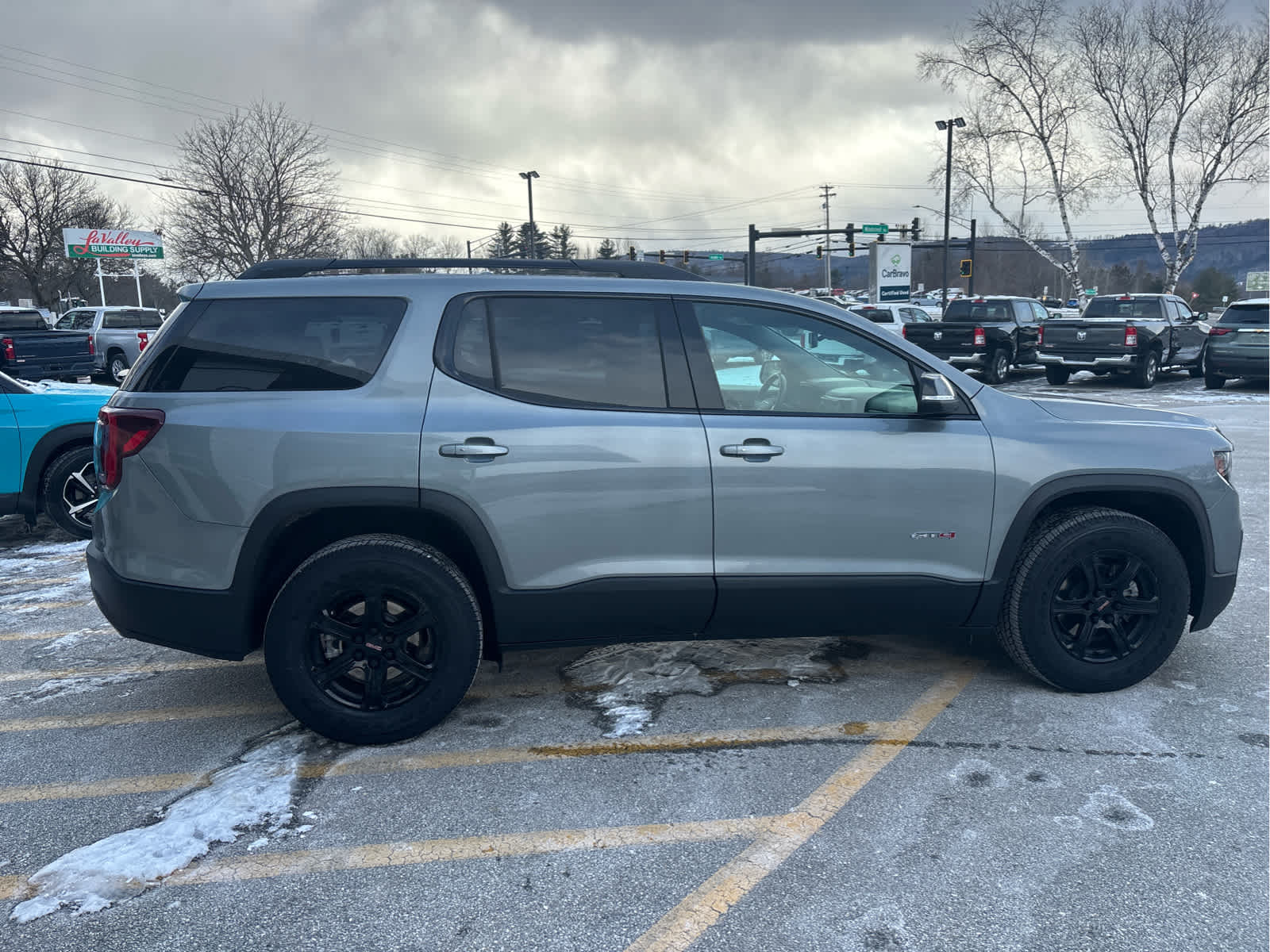 2023 GMC Acadia AT4