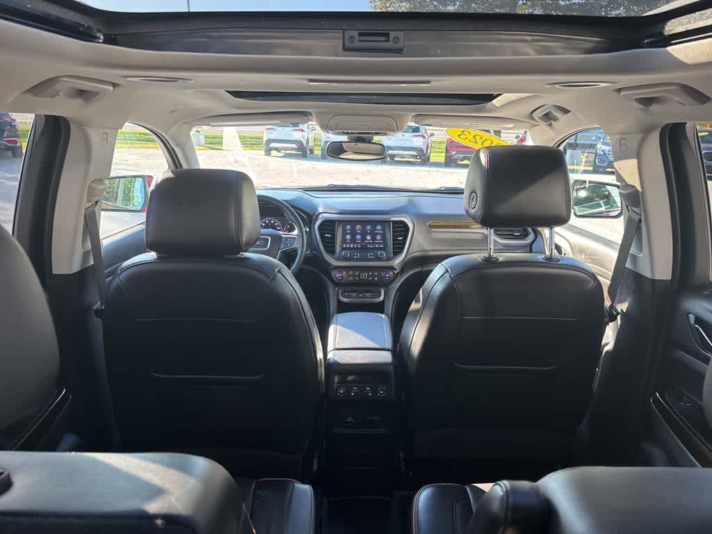 2023 GMC Acadia AT4