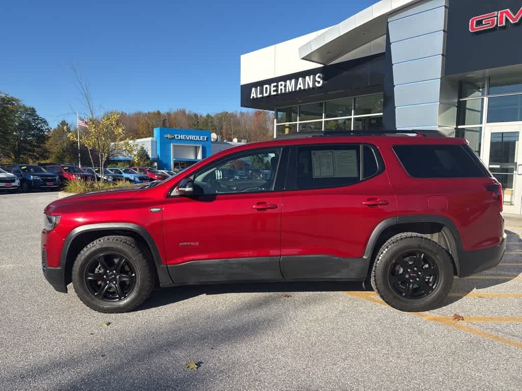 2023 GMC Acadia AT4