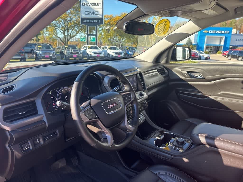 2023 GMC Acadia AT4