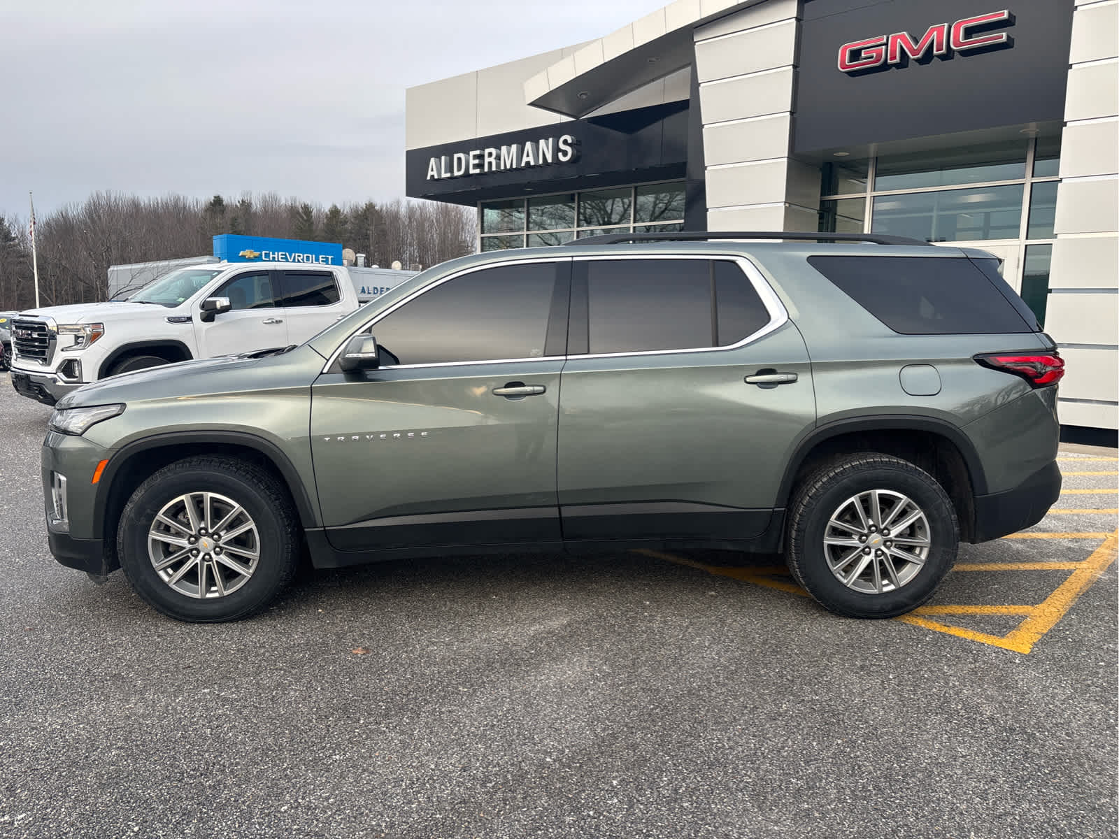 2023 Chevrolet Traverse LT Cloth
