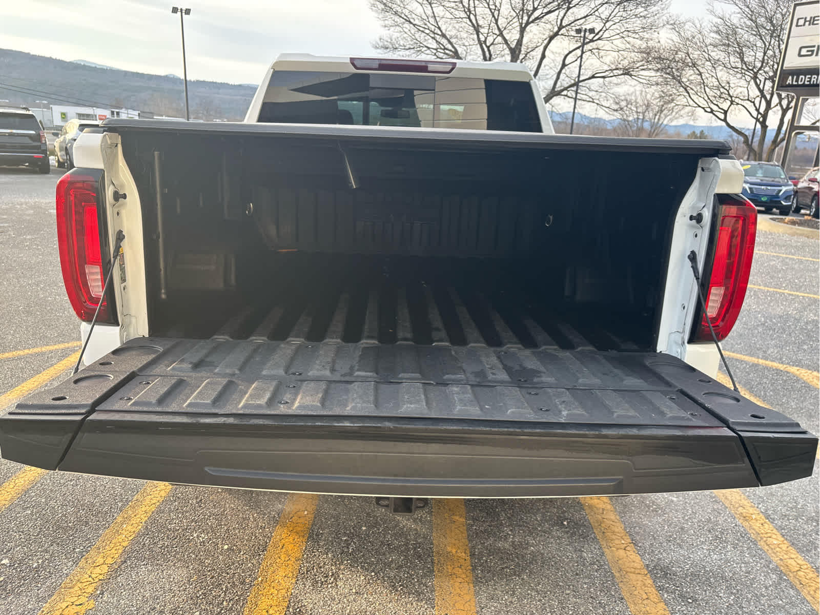 2022 GMC Sierra 1500 Limited SLT