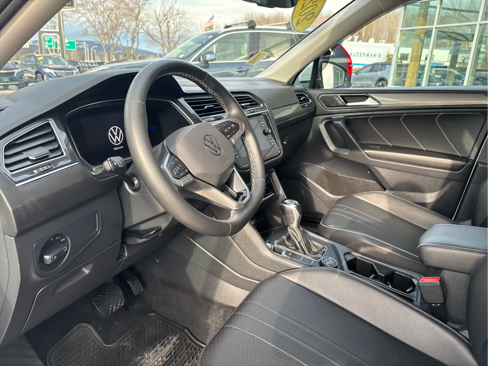 2022 Volkswagen Tiguan 2.0T SE