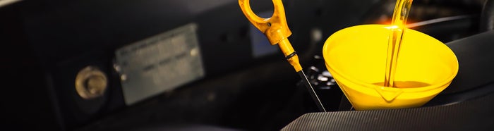 Funnel for changing oil in a car